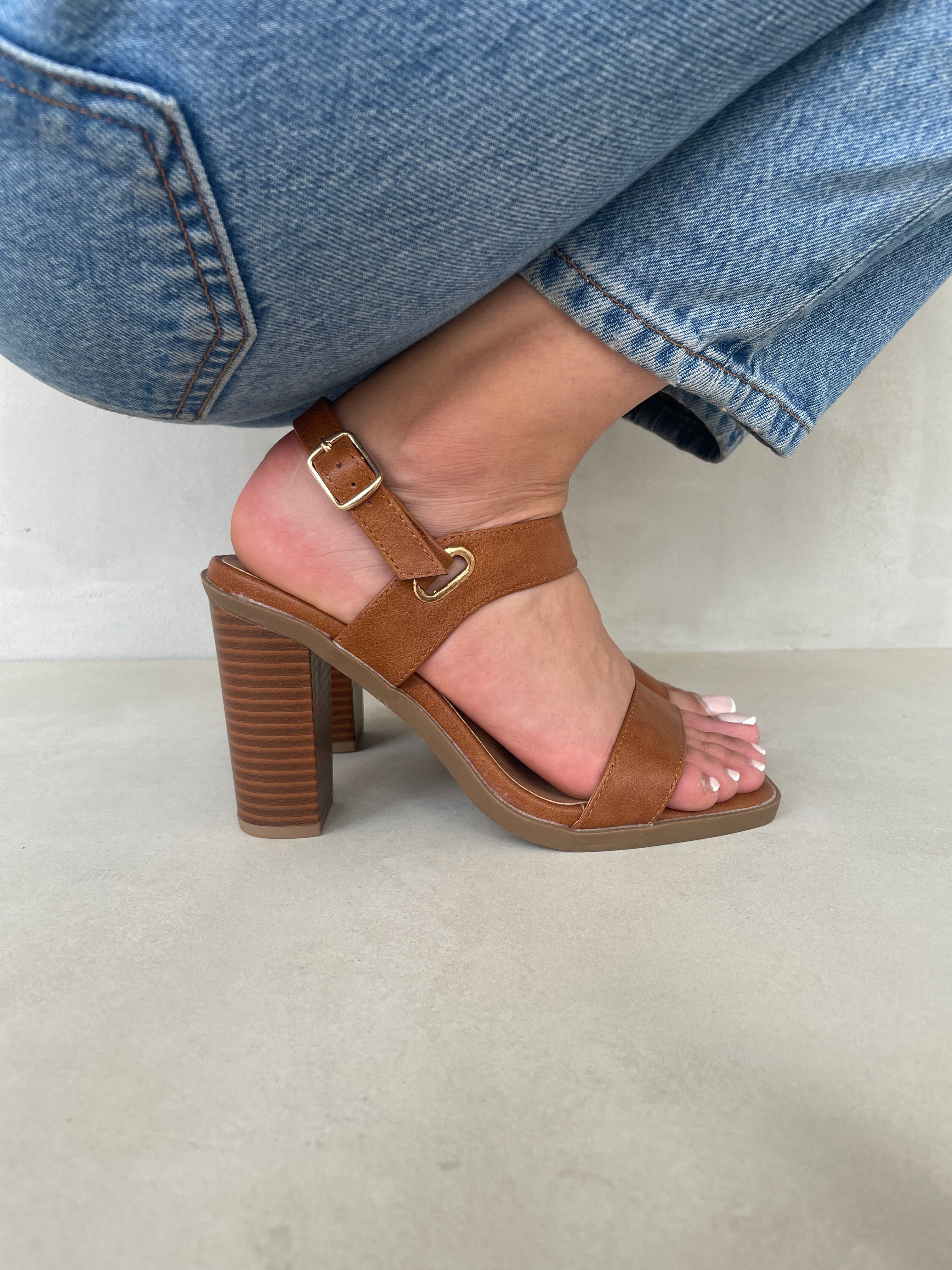 Sandalia De Tacón Alto Sofisticada Pulsera 13615 Con Pulsera Ajustable Y Estilo Versátil Para Citas Y Eventos