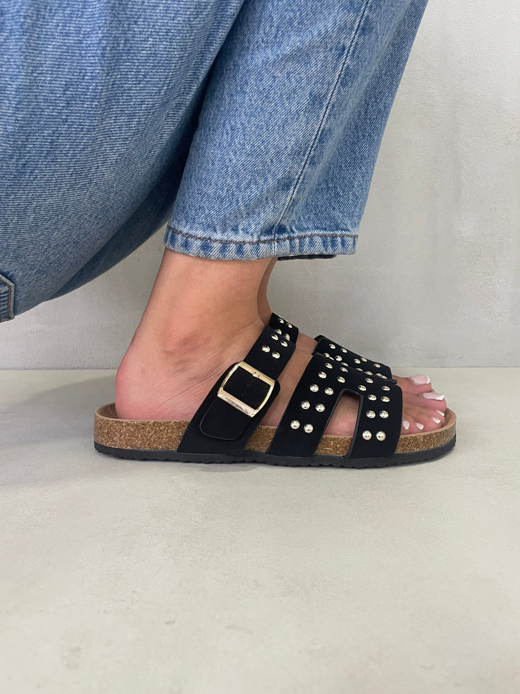 Sandalias Triple Hebilla 14111 Plantilla Anatómica Y Suela Antideslizante Confort Y Soporte