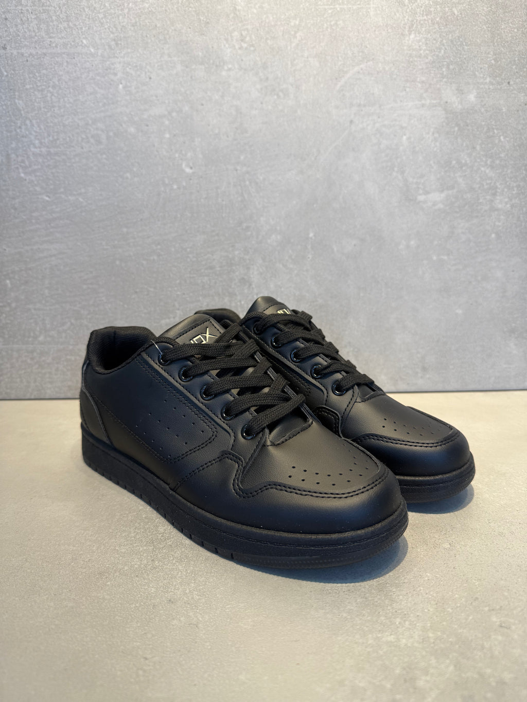 Tenis 2064