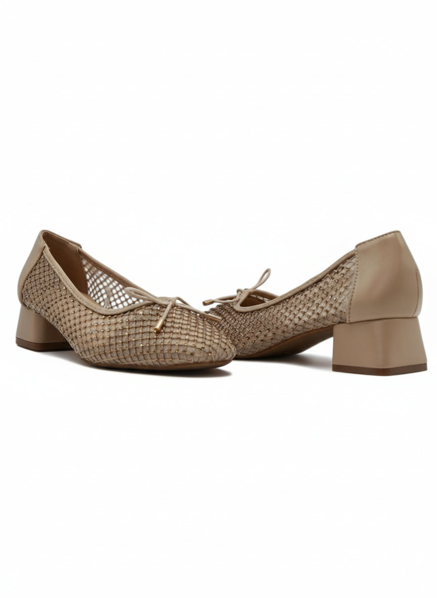 13460 - Zapatos de Tacón Bajo para Mujer en Malla Marrón con Lazo Decorativo